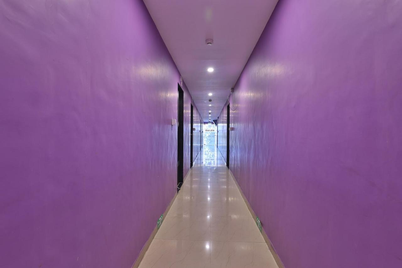 Oyo 24833 Hotel Silver Daman Kültér fotó
